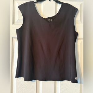 Nic and Zoe Black Sleeveless Scoop Neck Women's Top